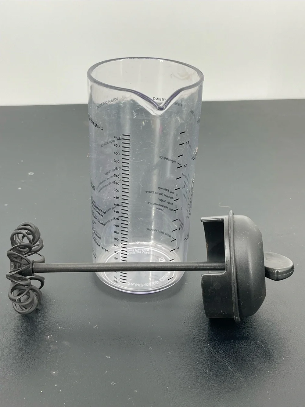 Pampered Chef Mixing Bottle with Built-In Whisk